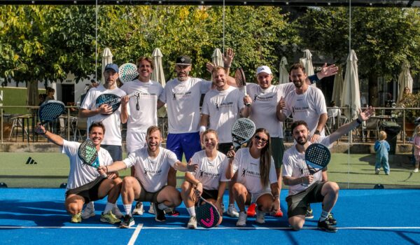 Padel-Training – Premier Padel Barcelona Padel-Camp und Padel-Training in Barcelona im Zusammenhang mit der Premier Padel Tour, mit Teilnehmern aus der Schweiz.